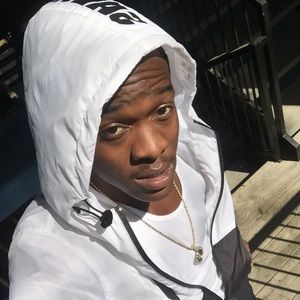 Meet your Posher, Tavares